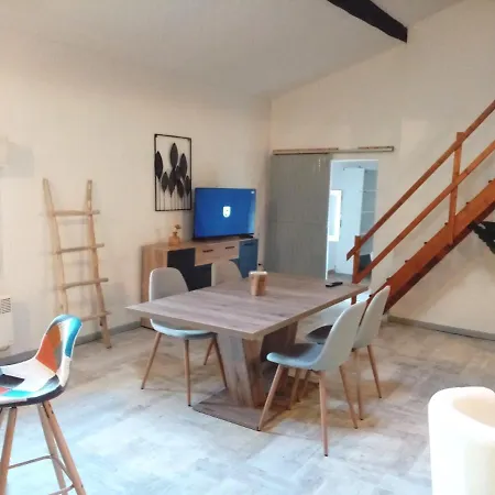 Le Porcheron Apartament